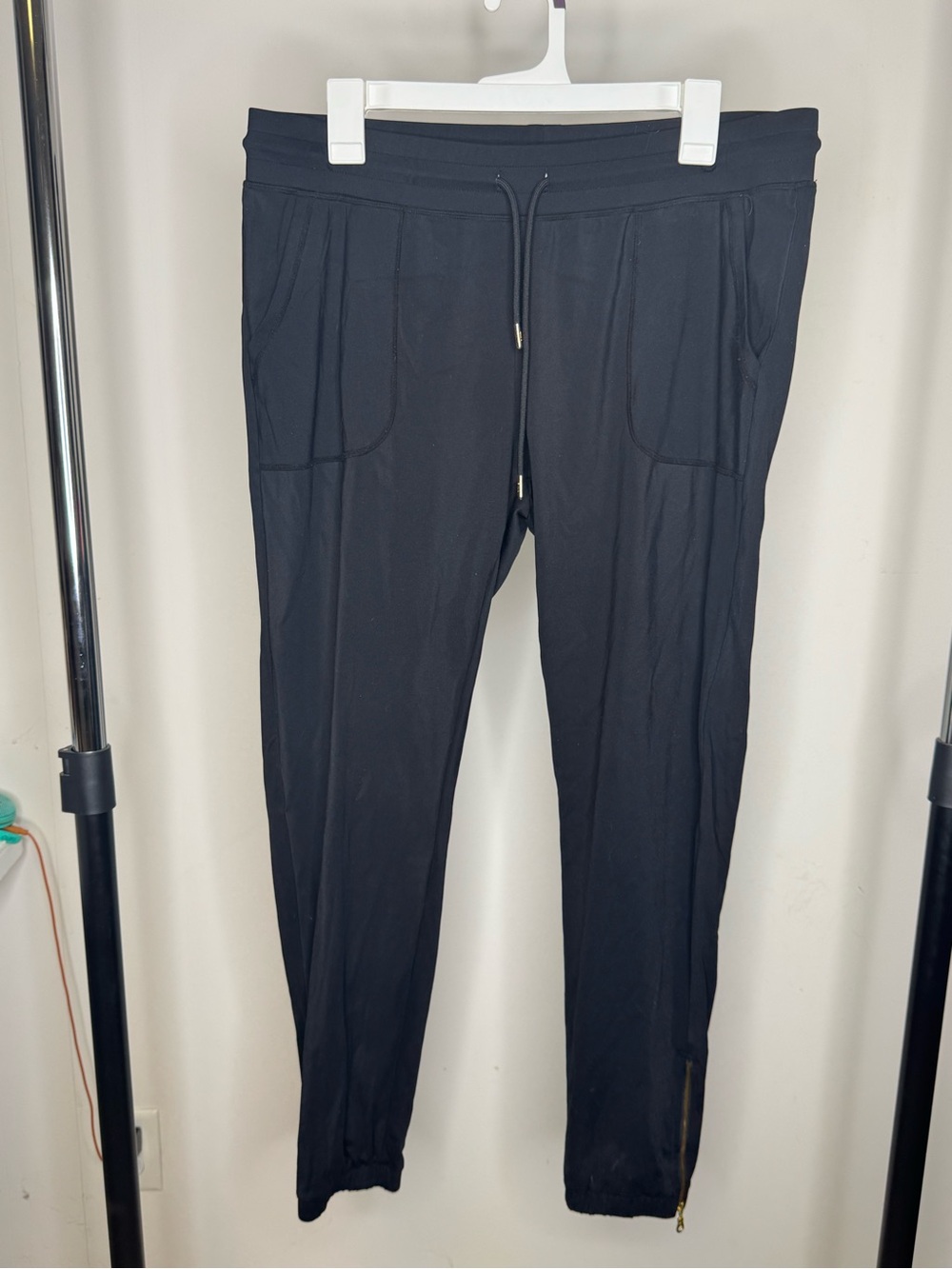 ZYIA Black Women's Joggers with Drawstring and zipper buttom